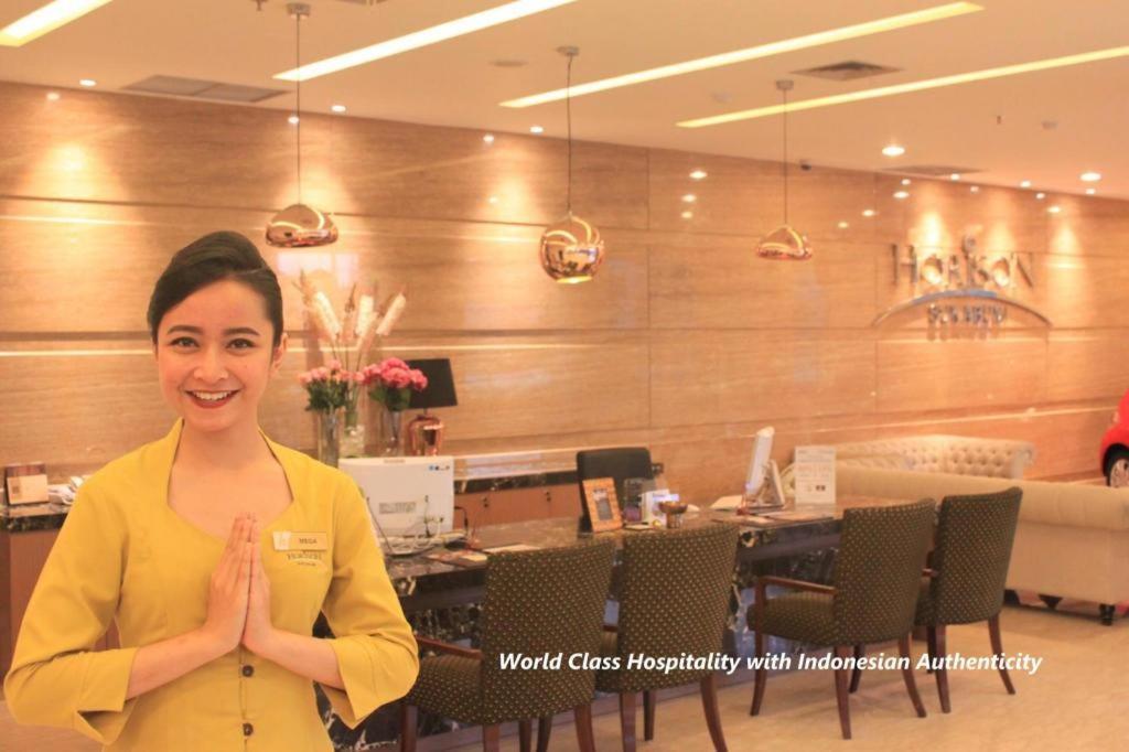 Horison Hotel Sukabumi Buitenkant foto