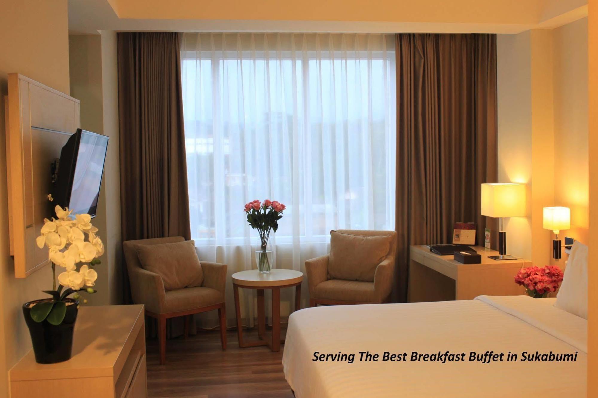 Horison Hotel Sukabumi Buitenkant foto